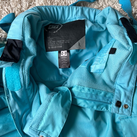 Great DC snowboard pants ! Women’s size Large - Picture 5 of 7